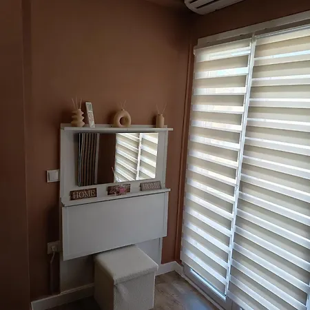 Loutraki Central Appartment アパート