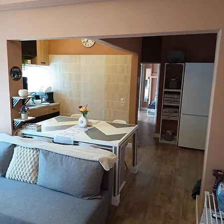 アパート Loutraki Central Appartment